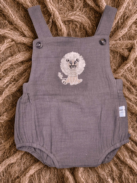 Adorable Lion Embroidered Muslin Baby Romper - Soft & Comfortable for Infants - Baba Regalo Boutique